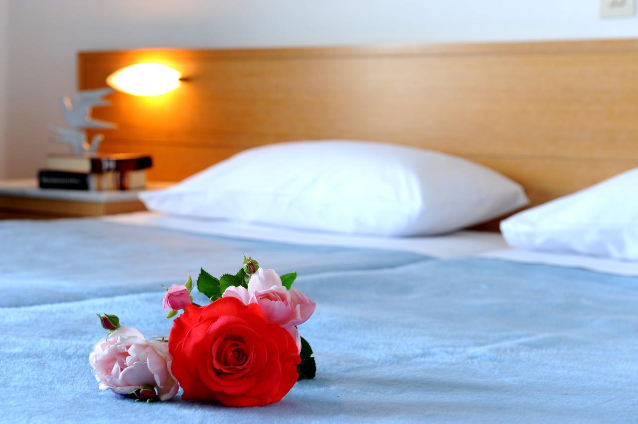 Delfinia Hotel&bungalows