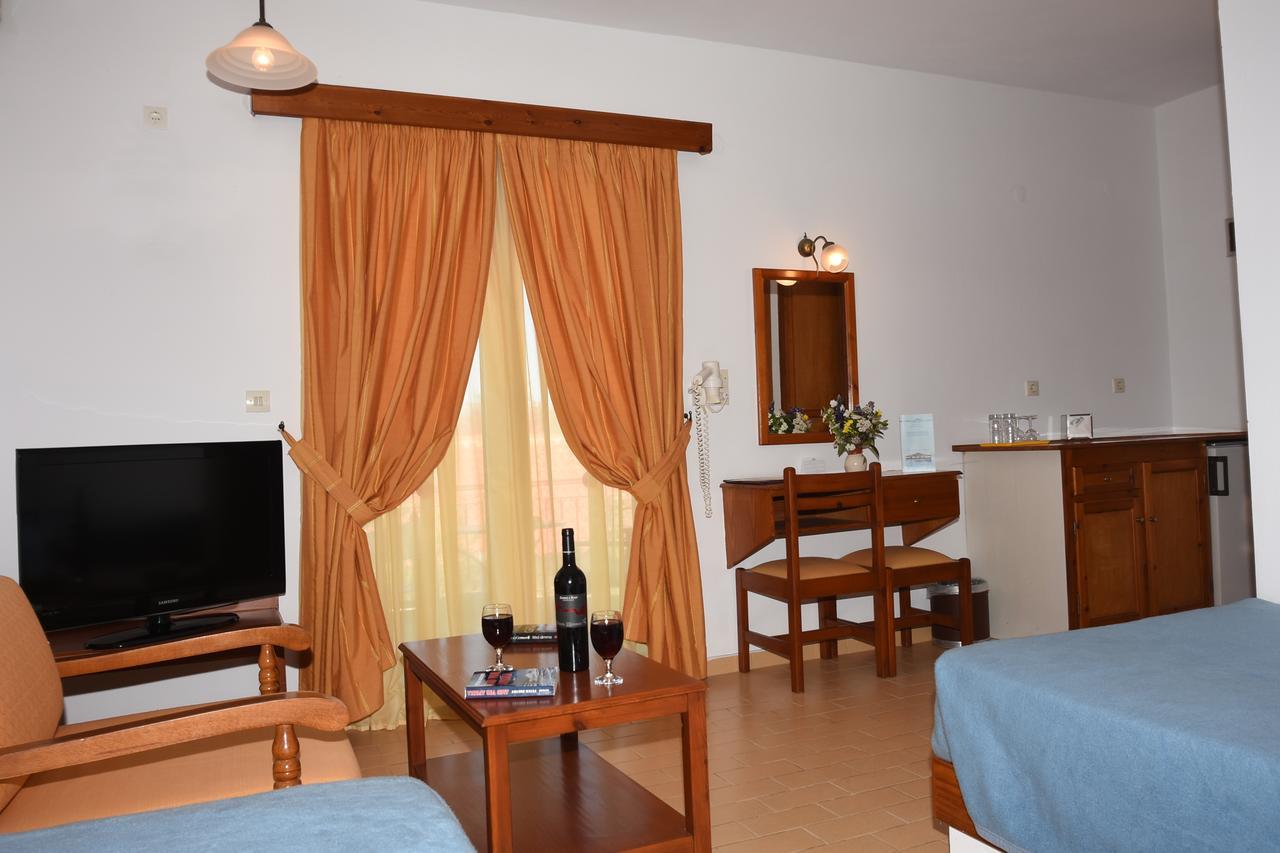 Delfinia Hotel&bungalows